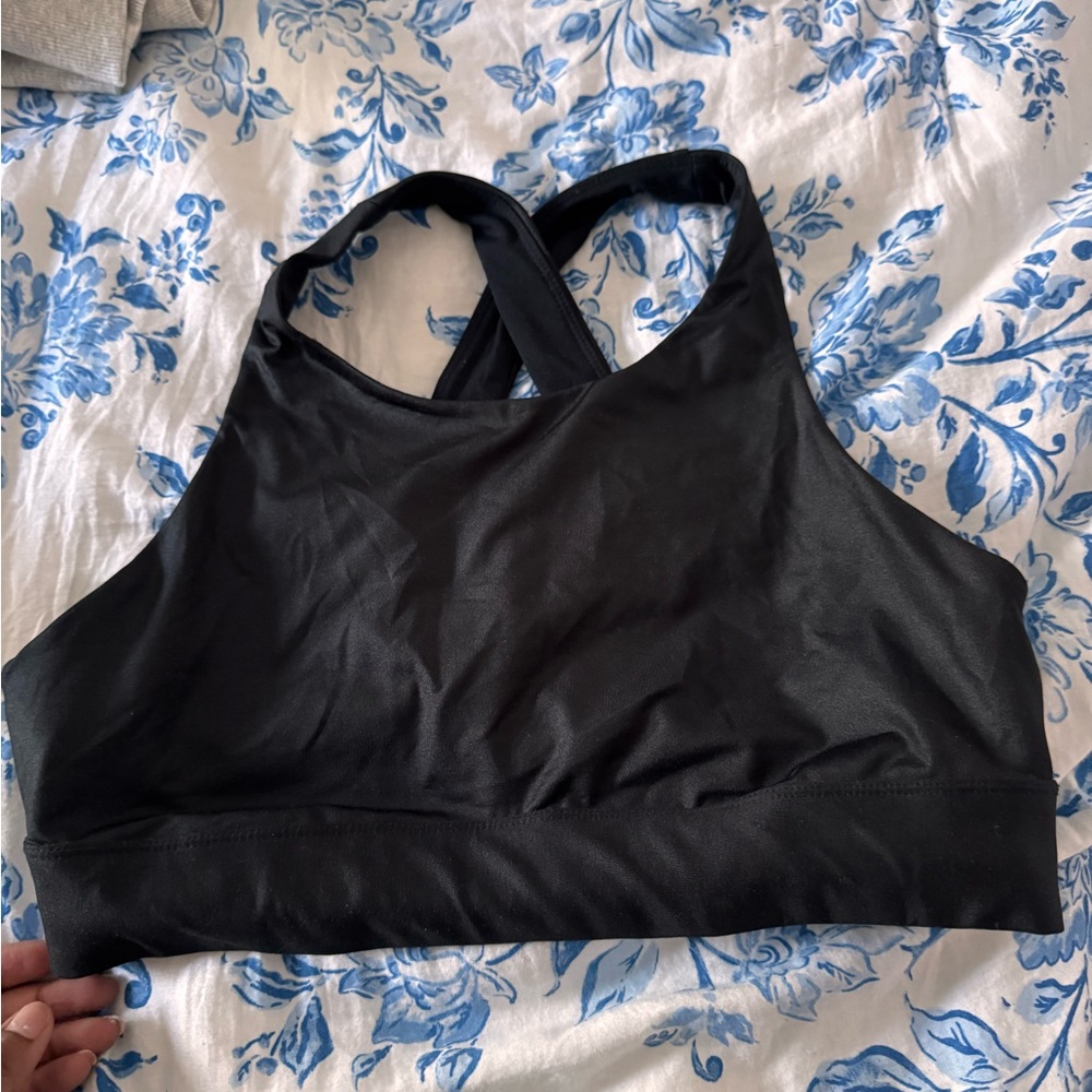 Fabletics Black Strappy Sports Bra – Size L